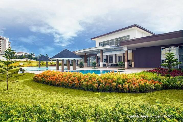 Smdc Tagaytay Taal Lake Condo Cook Netflix No Balcony No Free Parking Тагайтай Экстерьер фото